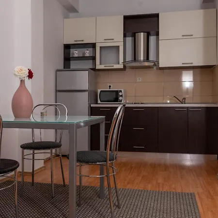 Apartment By The Sea West