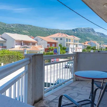 By The Sea West Apartman Kastela